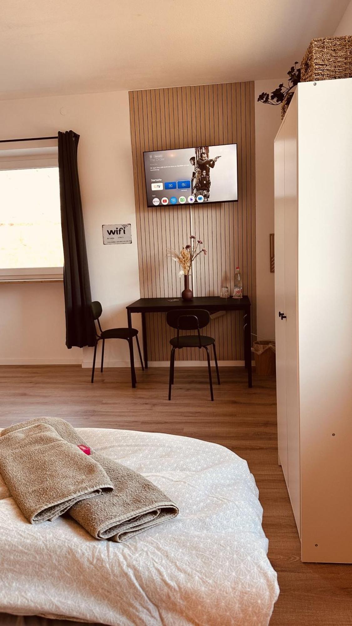 Apartment Mit Netflix - Parken - Kueche - Bad 魏登 外观 照片